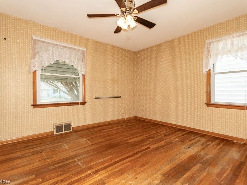 357 E 307th Street, Willowick, OH 44095 Photo 23
