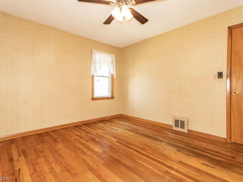 357 E 307th Street, Willowick, OH 44095 Photo 24