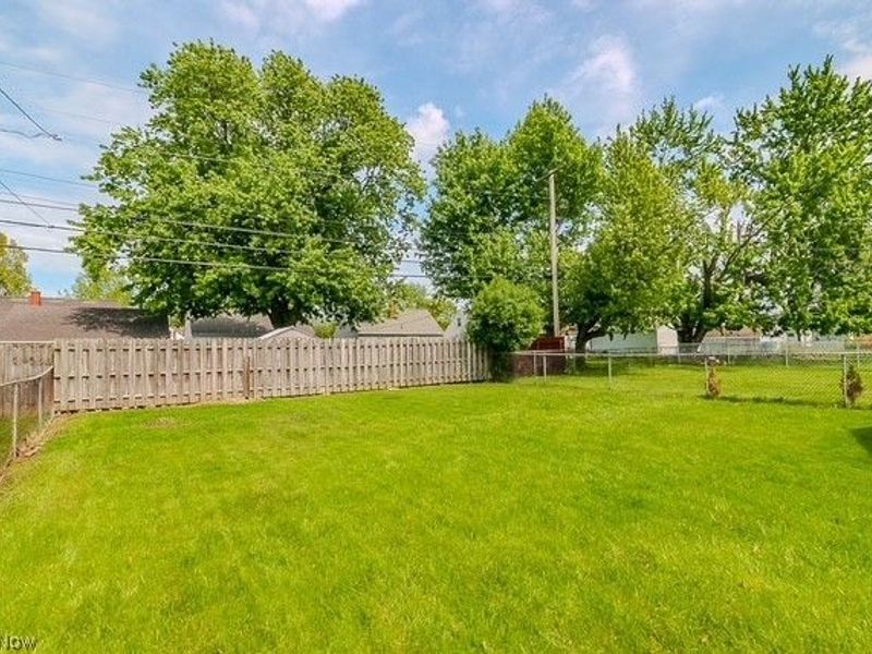 357 E 307th Street, Willowick, OH 44095 Photo 49