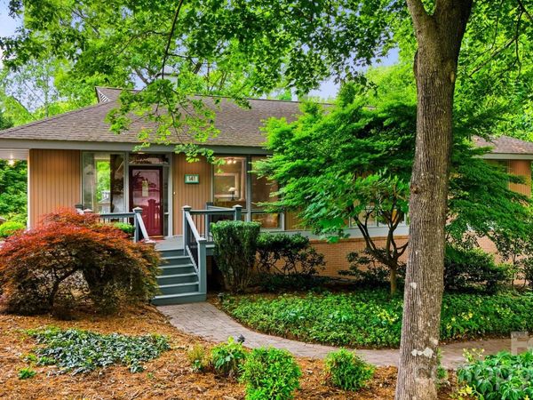 141 36th Avenue NW, Hickory, NC 28601