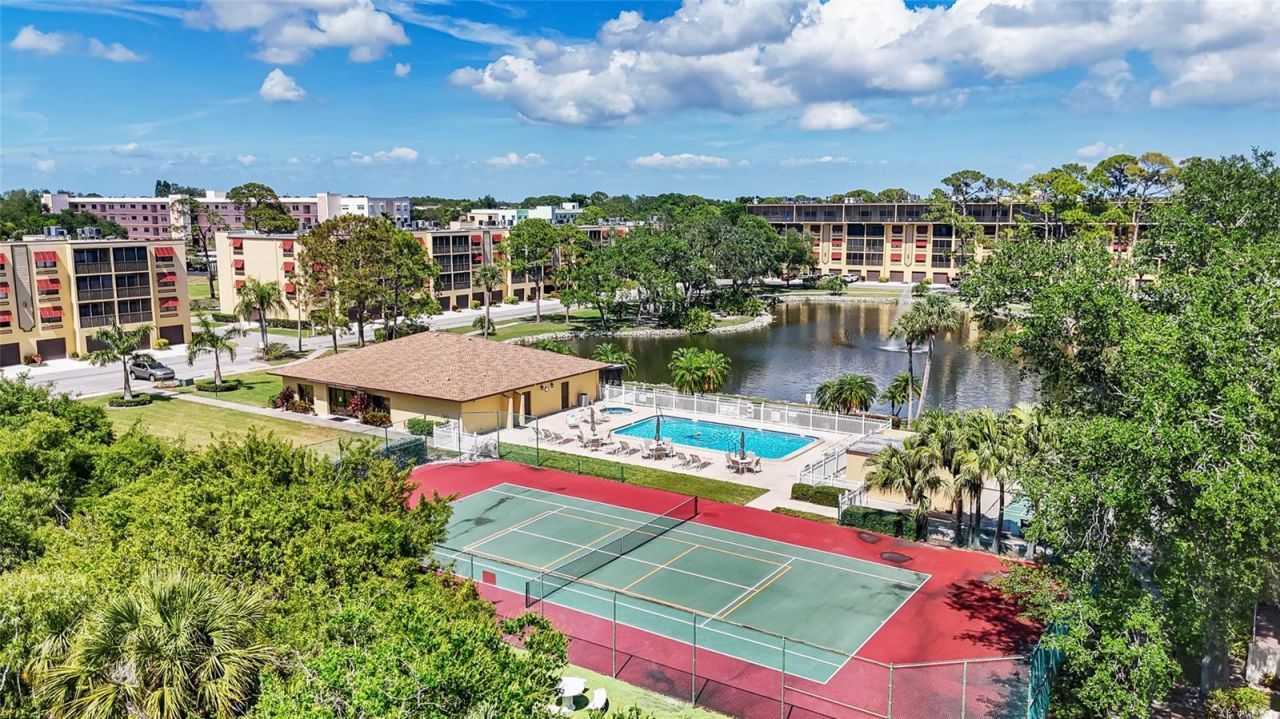 5775 Park Street N, Unit 410, Saint Petersburg, FL 33709 Photo