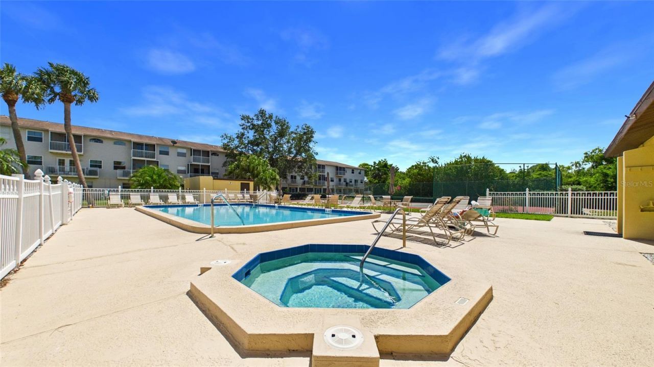 5775 Park Street N, Unit 410, Saint Petersburg, FL 33709 Photo