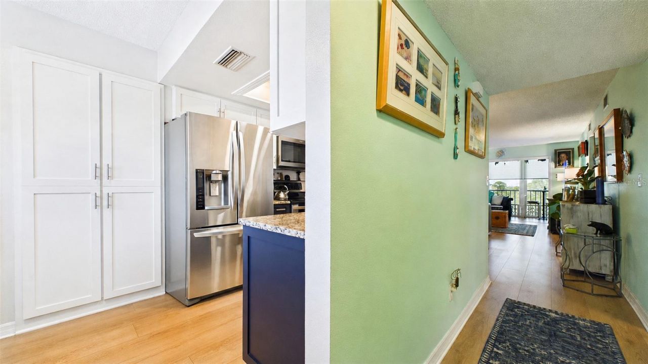 5775 Park Street N, Unit 410, Saint Petersburg, FL 33709 Photo