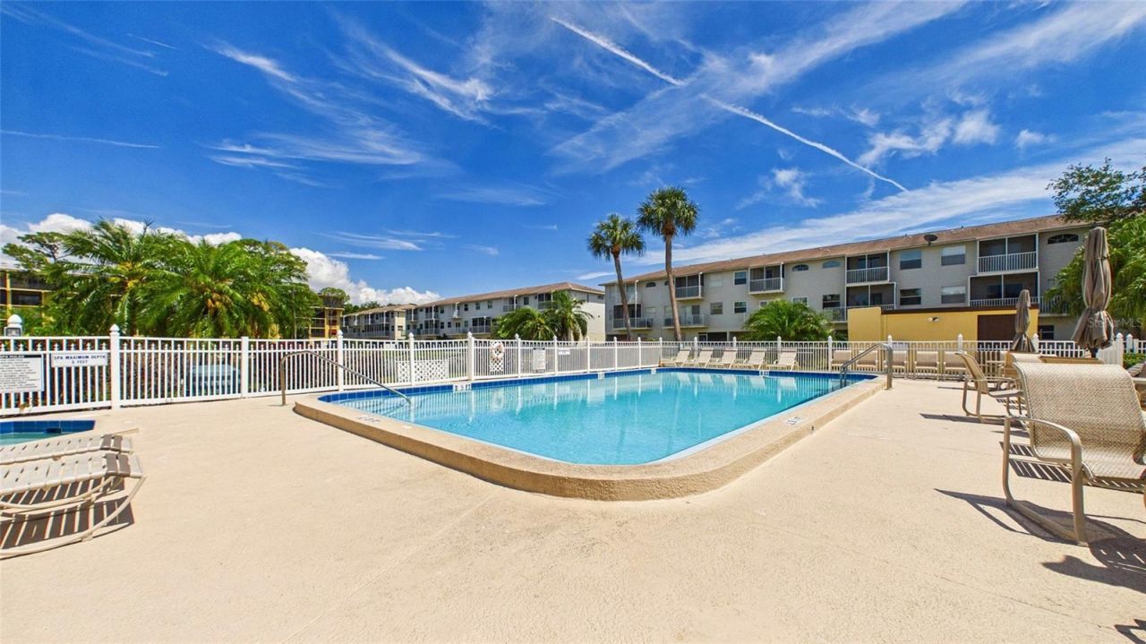 5775 Park Street N, Unit 410, Saint Petersburg, FL 33709 Photo