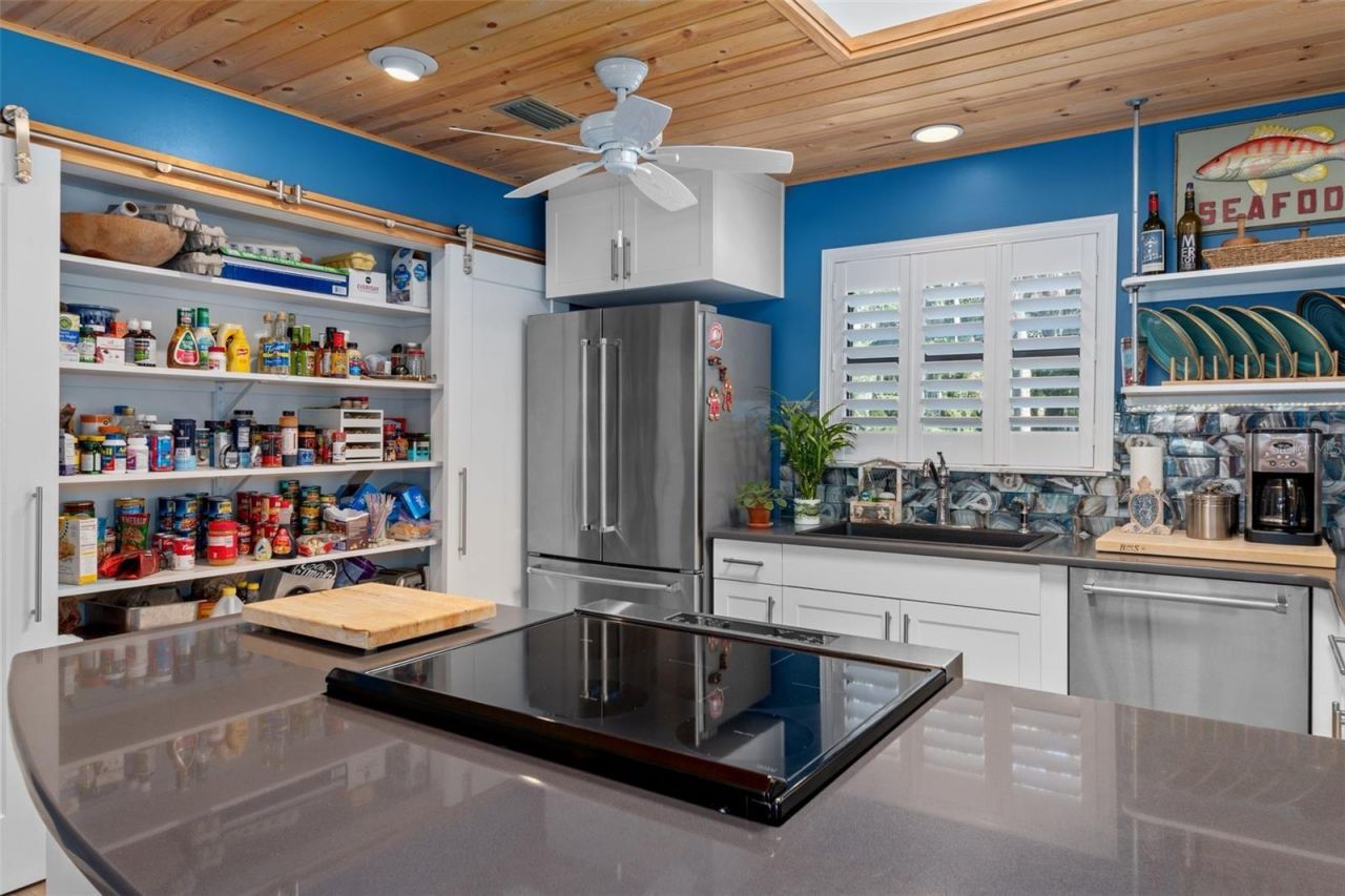 5248 S Riverview Circle , Homosassa, FL 34448 Photo