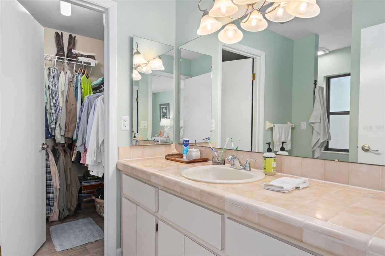 5248 S Riverview Circle , Homosassa, FL 34448 Photo