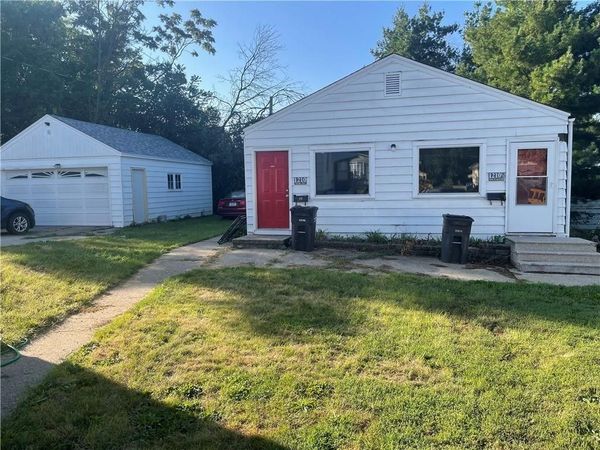 1208 West Street , Des Moines, IA 50315
