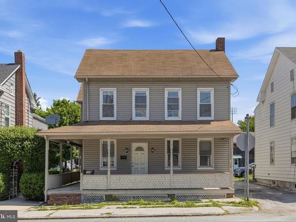 586 BALTIMORE STREET, HANOVER, PA 17331