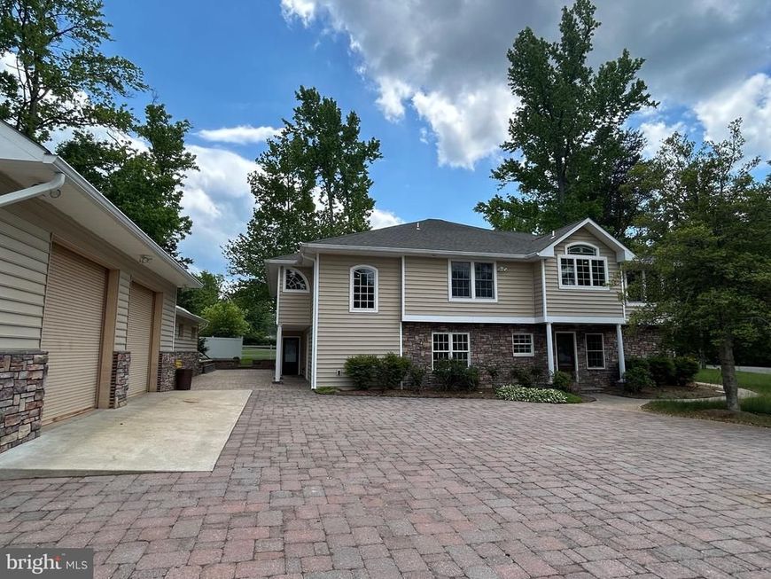 401 Beach Drive, Edgewater, MD 21037 Main Photo