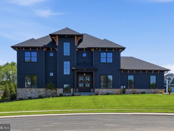 5848 WILD LILAC DRIVE, EAST PETERSBURG, PA 17520