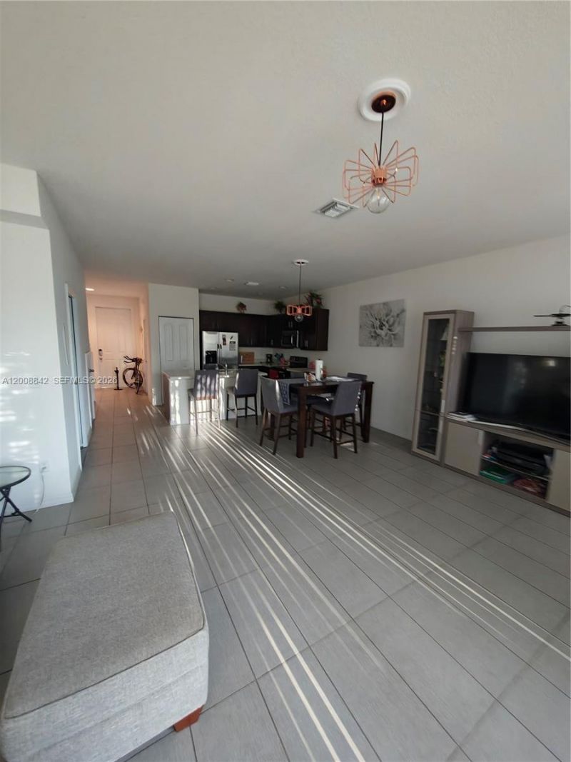 3329 NW 11th Ave , Unit 3329, Pompano Beach, FL 33064 Photo
