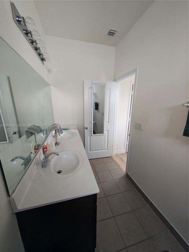 3329 NW 11th Ave , Unit 3329, Pompano Beach, FL 33064 Photo