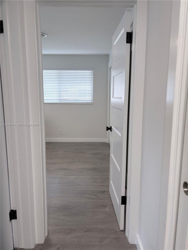 1705 NE 24th St, Wilton Manors, FL 33305 Photo