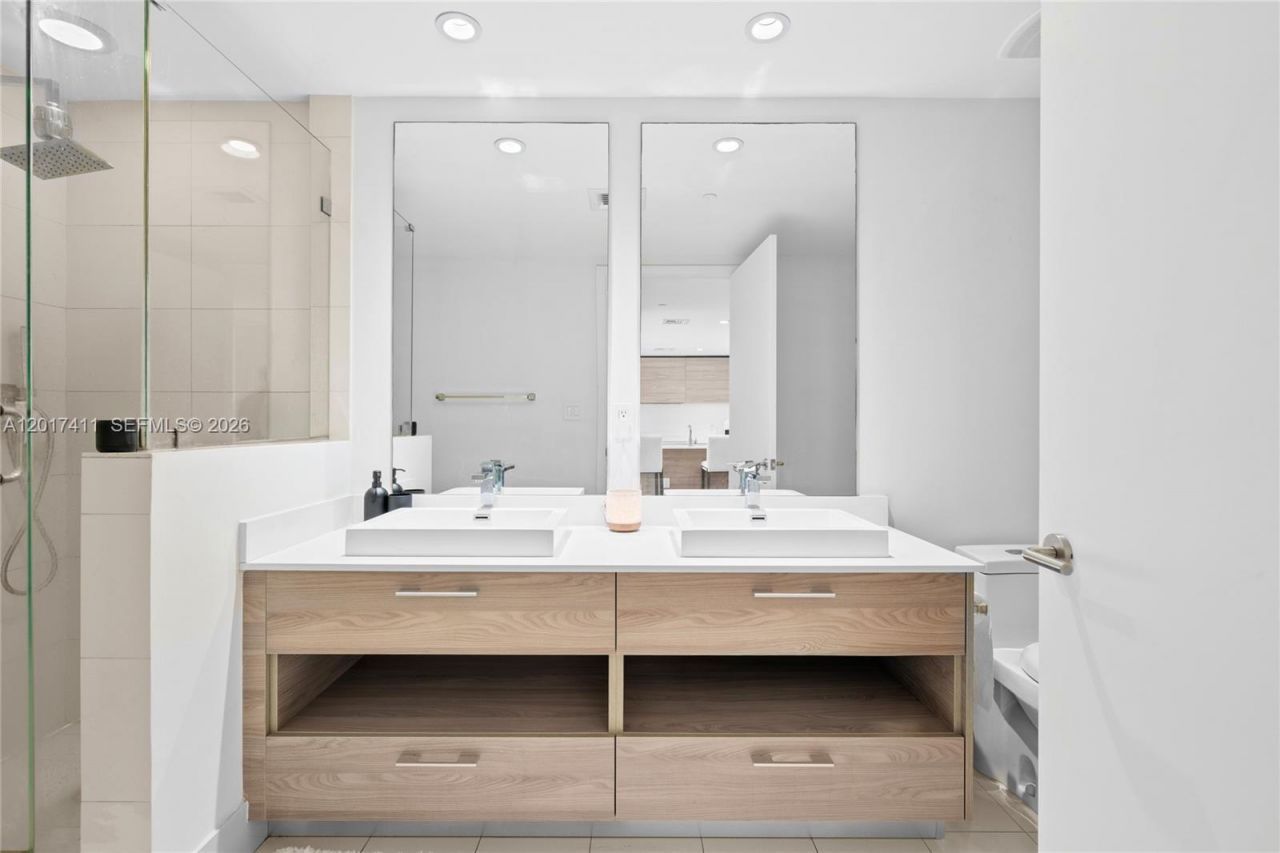 1300 S Miami Ave, Unit 1004, Miami, FL 33130 Photo