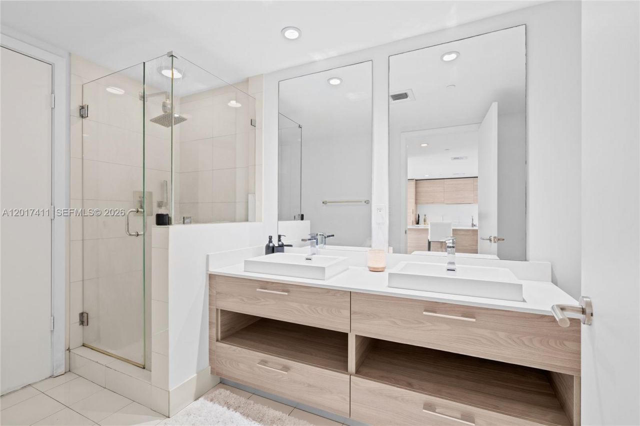 1300 S Miami Ave, Unit 1004, Miami, FL 33130 Photo