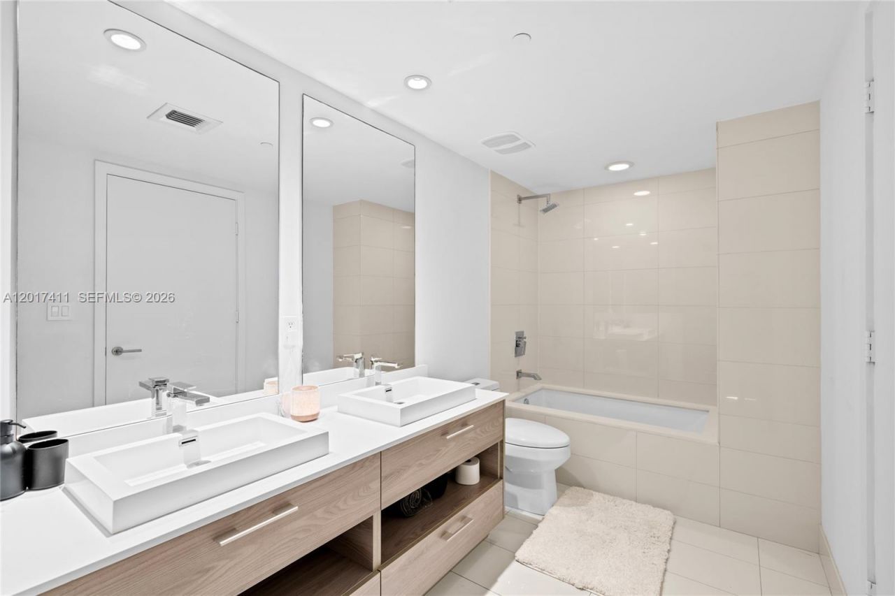 1300 S Miami Ave, Unit 1004, Miami, FL 33130 Photo