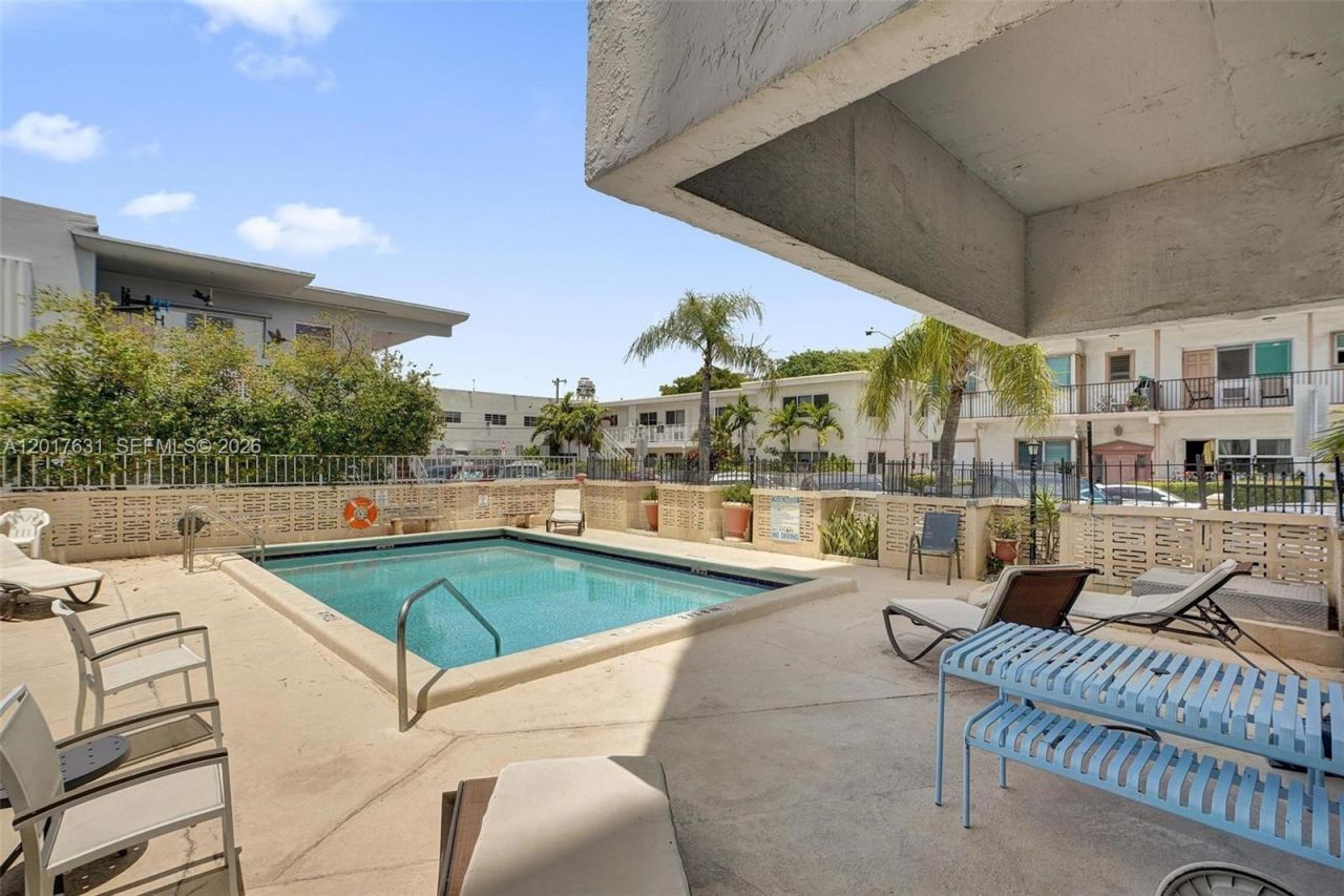 7850 Byron Ave , Unit 702, Miami Beach, FL 33141 Photo