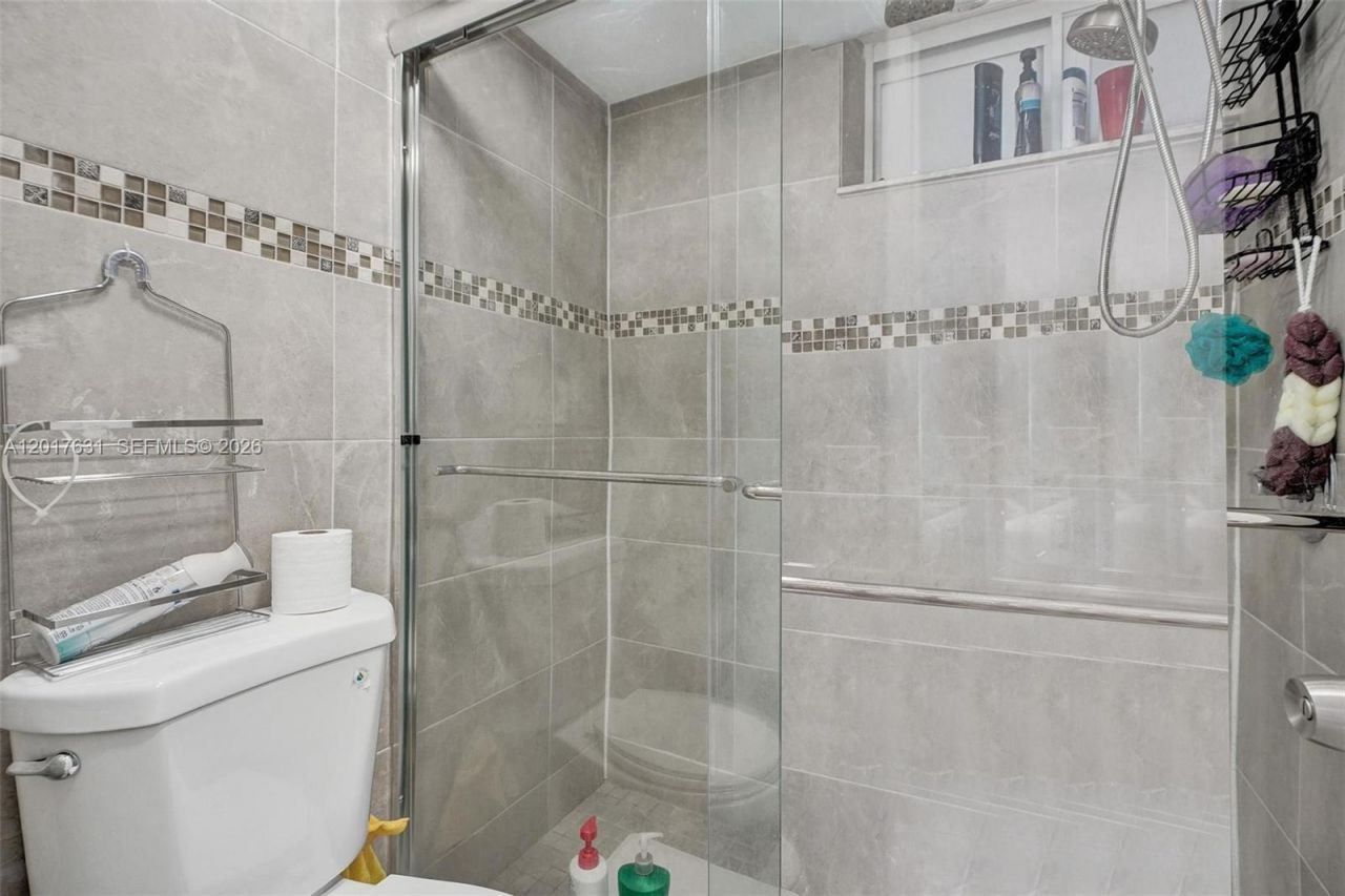 7850 Byron Ave, Unit 702, Miami Beach, FL 33141 Photo