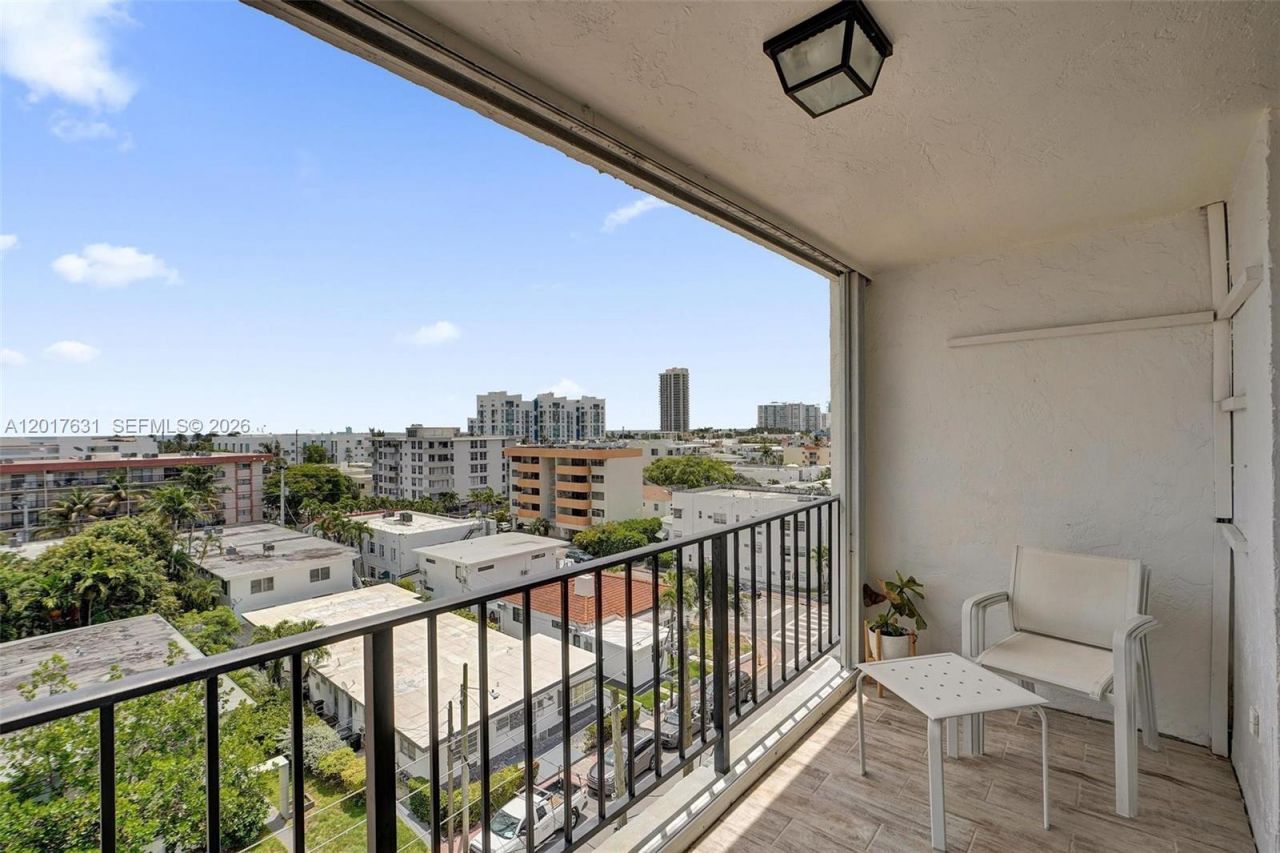 7850 Byron Ave , Unit 702, Miami Beach, FL 33141 Photo