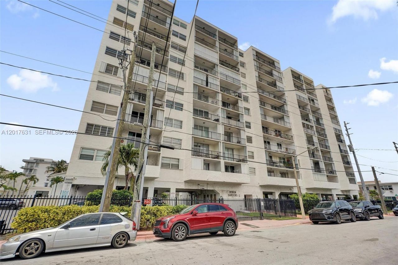 7850 Byron Ave , Unit 702, Miami Beach, FL 33141 Photo