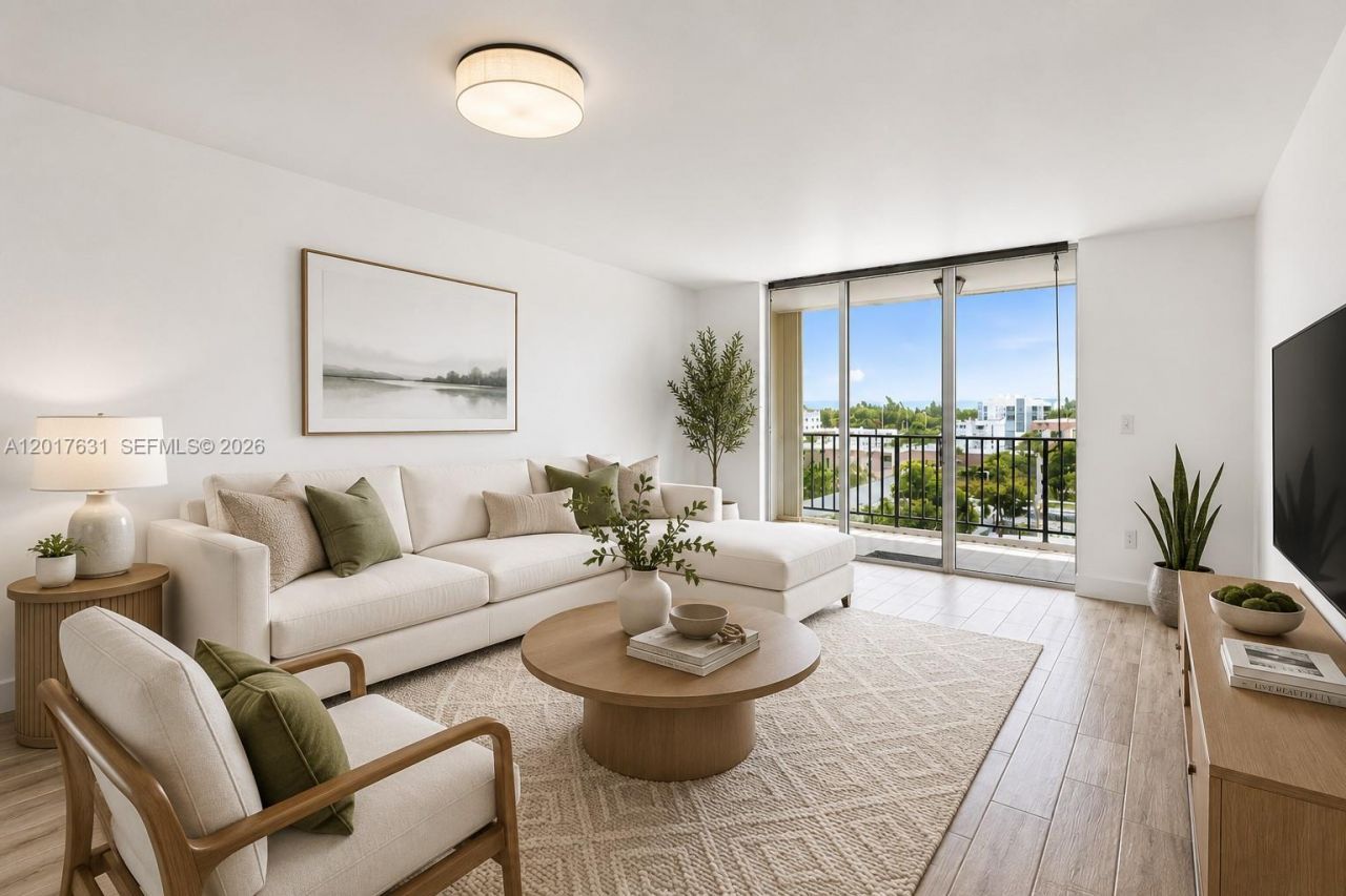 7850 Byron Ave, Unit 702, Miami Beach, FL 33141 Photo