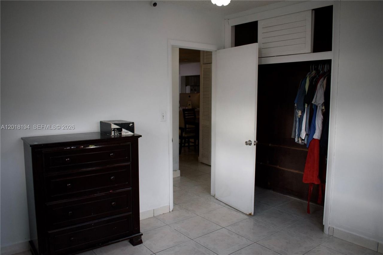 5349 W 14th Ln, Hialeah, FL 33012 Photo