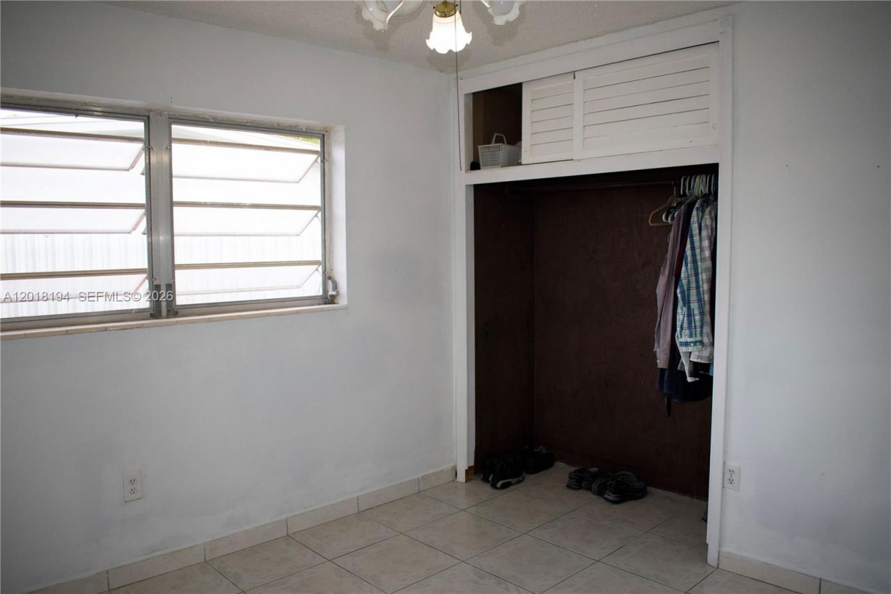 5349 W 14th Ln, Hialeah, FL 33012 Photo
