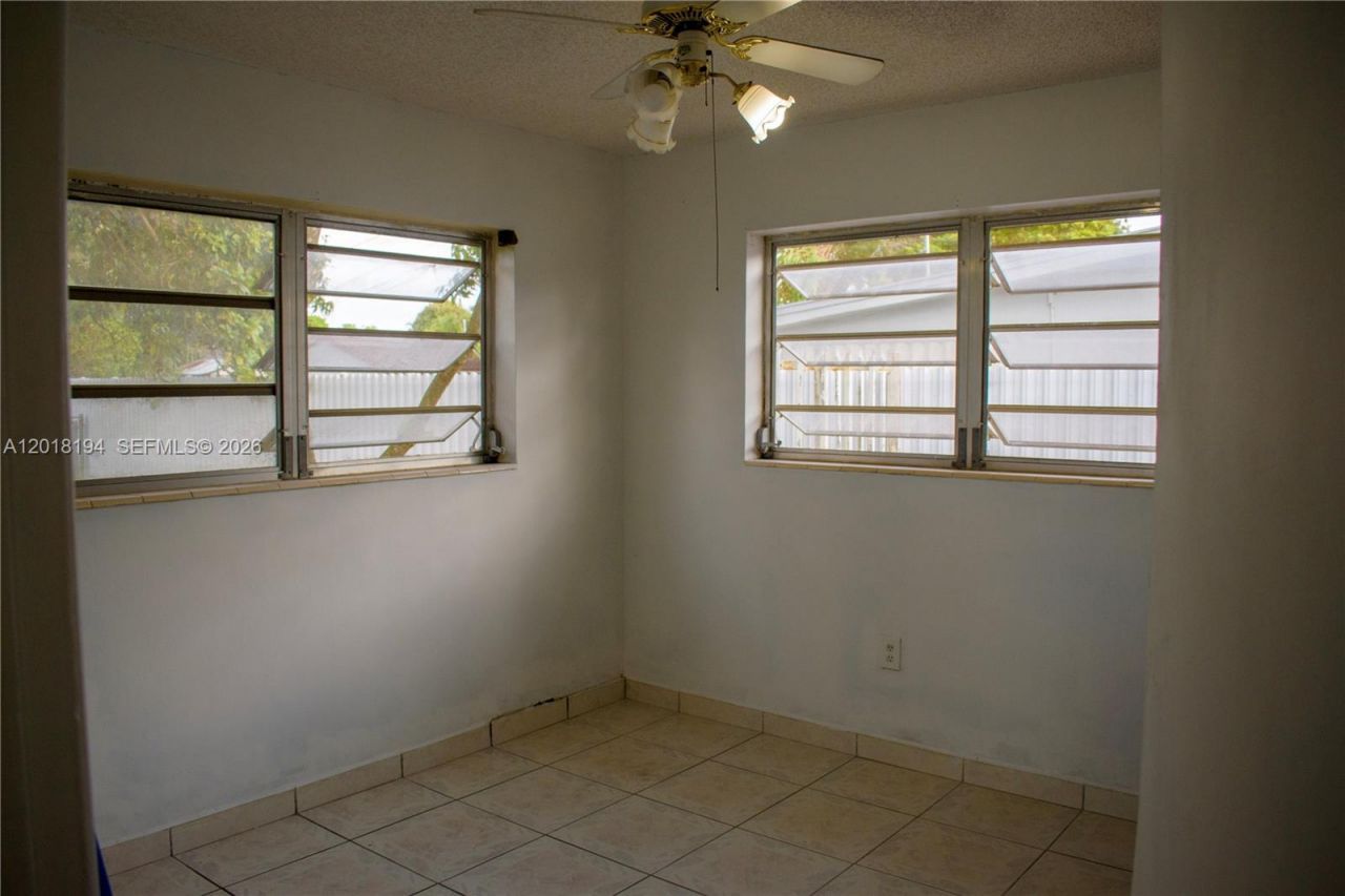5349 W 14th Ln, Hialeah, FL 33012 Photo
