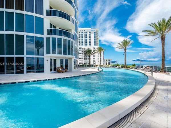 17201 Collins Ave , Unit 506, Sunny Isles Beach, FL 33160