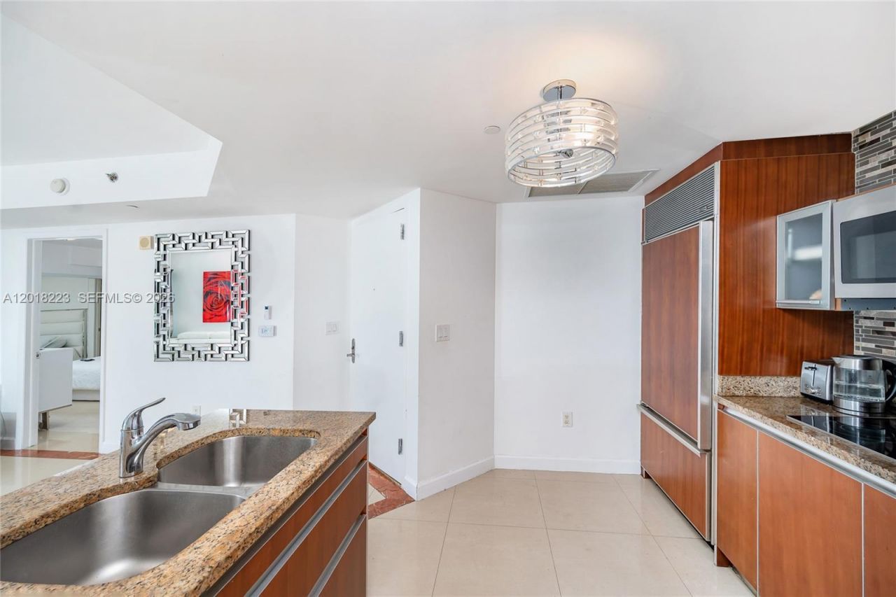 17201 Collins Ave, Unit 506, Sunny Isles Beach, FL 33160 Photo
