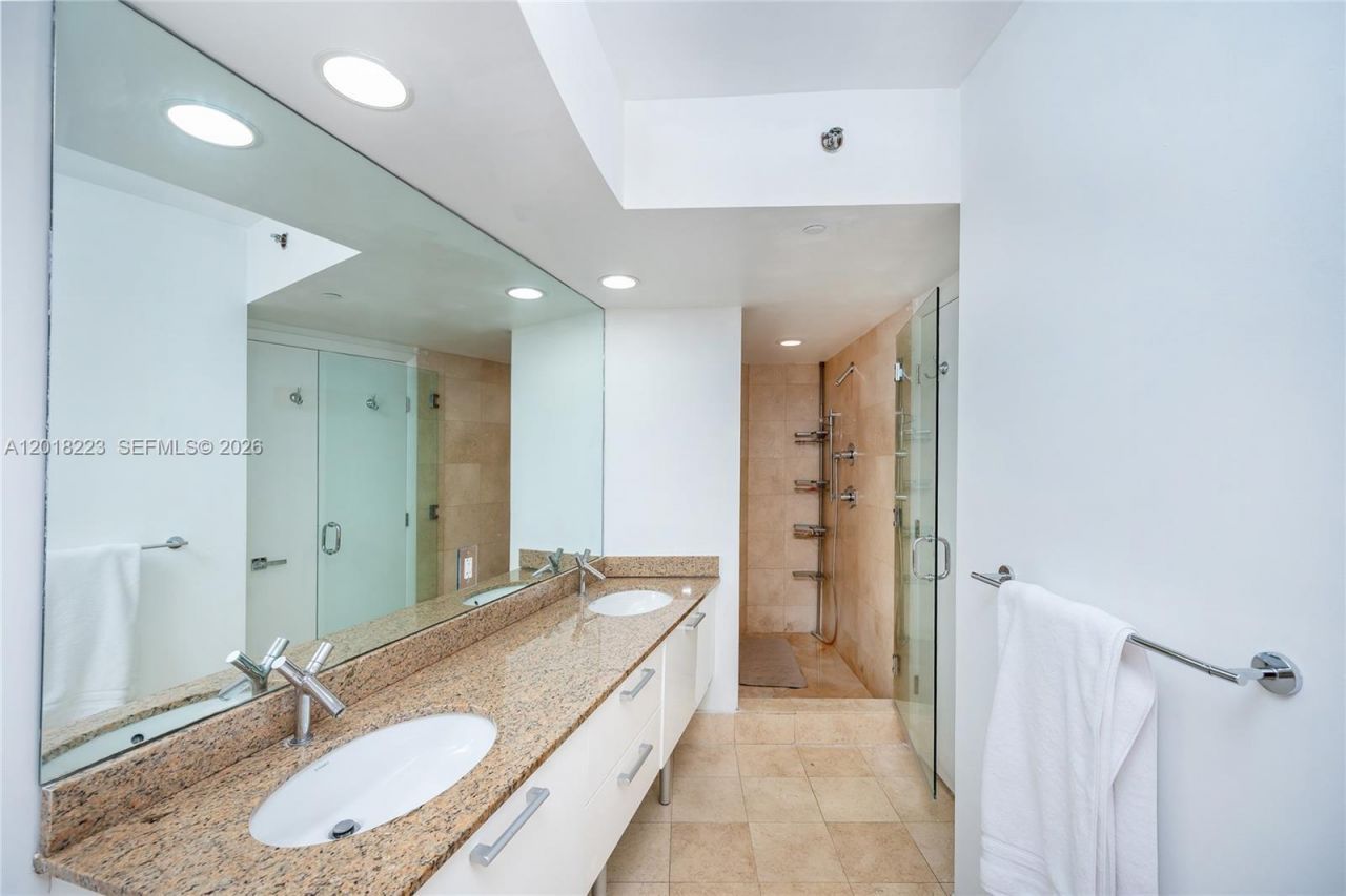 17201 Collins Ave, Unit 506, Sunny Isles Beach, FL 33160 Photo