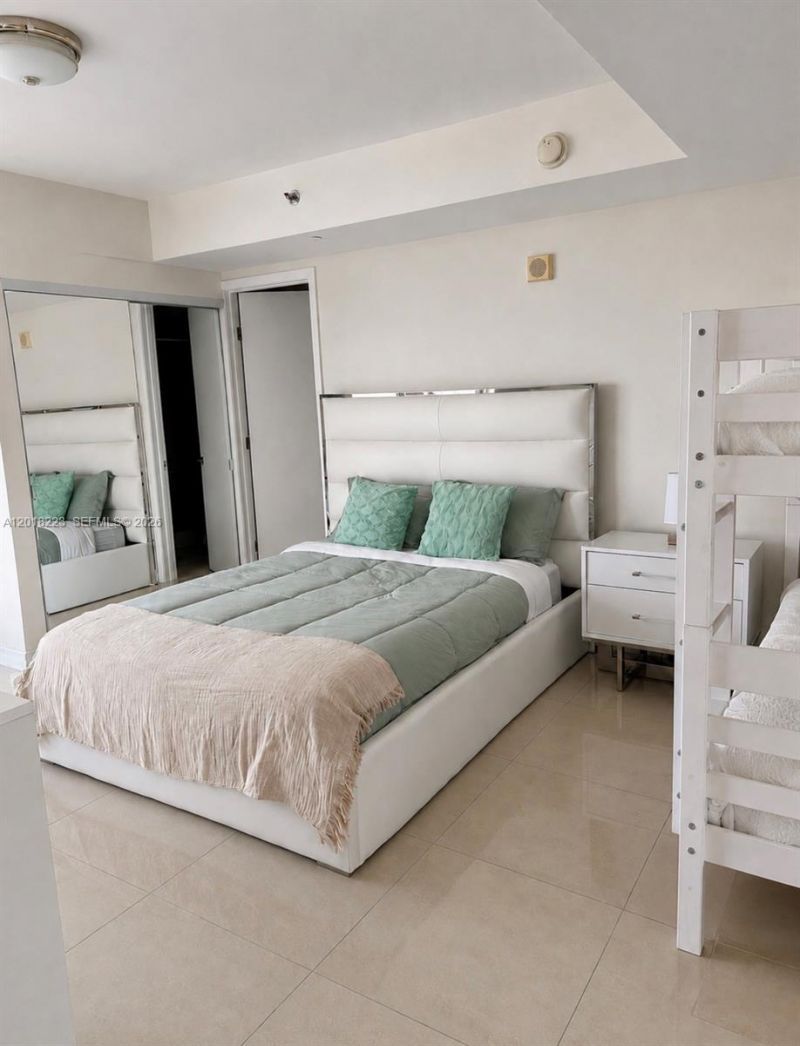 17201 Collins Ave, Unit 506, Sunny Isles Beach, FL 33160 Photo