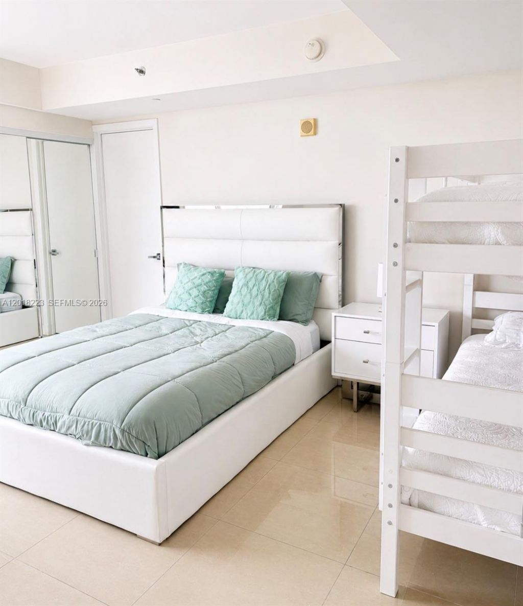 17201 Collins Ave, Unit 506, Sunny Isles Beach, FL 33160 Photo