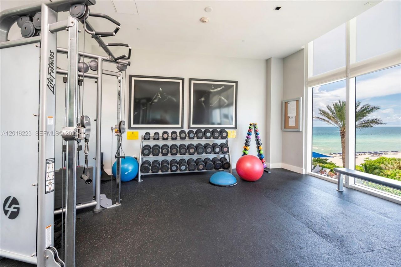 17201 Collins Ave, Unit 506, Sunny Isles Beach, FL 33160 Photo