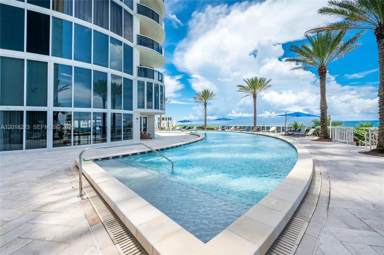 17201 Collins Ave, Unit 506, Sunny Isles Beach, FL 33160 Photo
