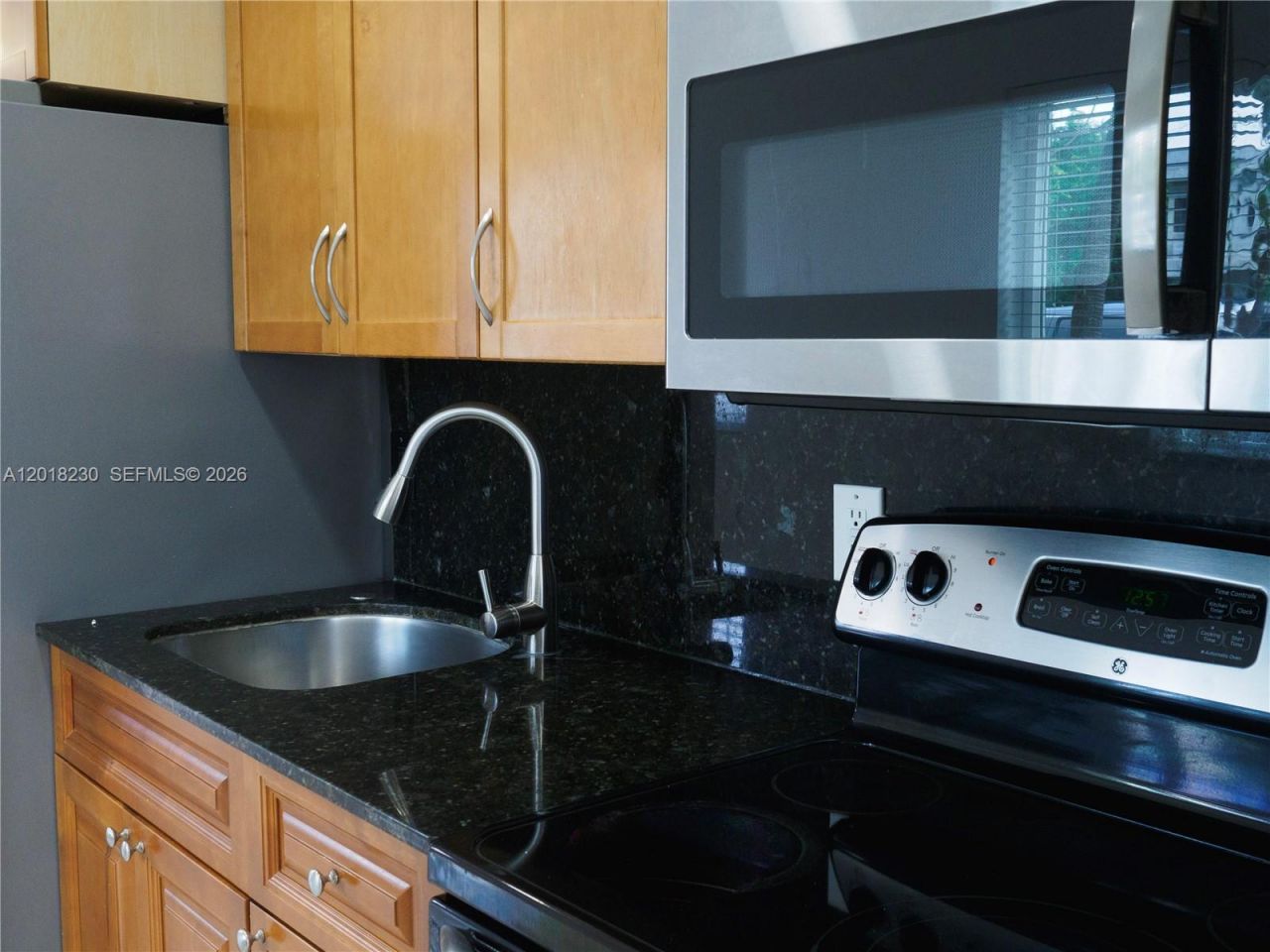 149 NW 17th Pl , Miami, FL 33125 Photo