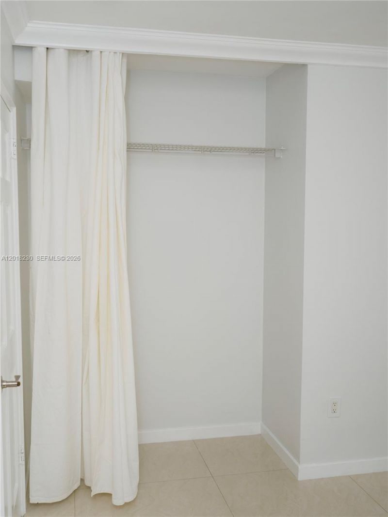 149 NW 17th Pl , Miami, FL 33125 Photo