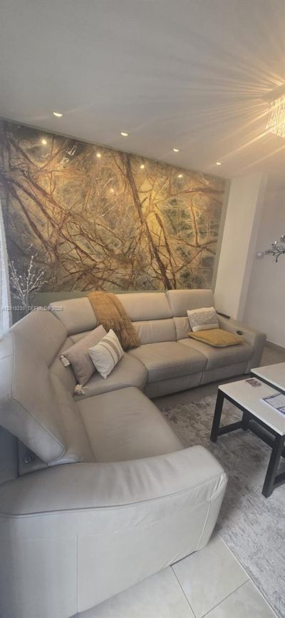 149 NW 17th Pl , Miami, FL 33125 Photo
