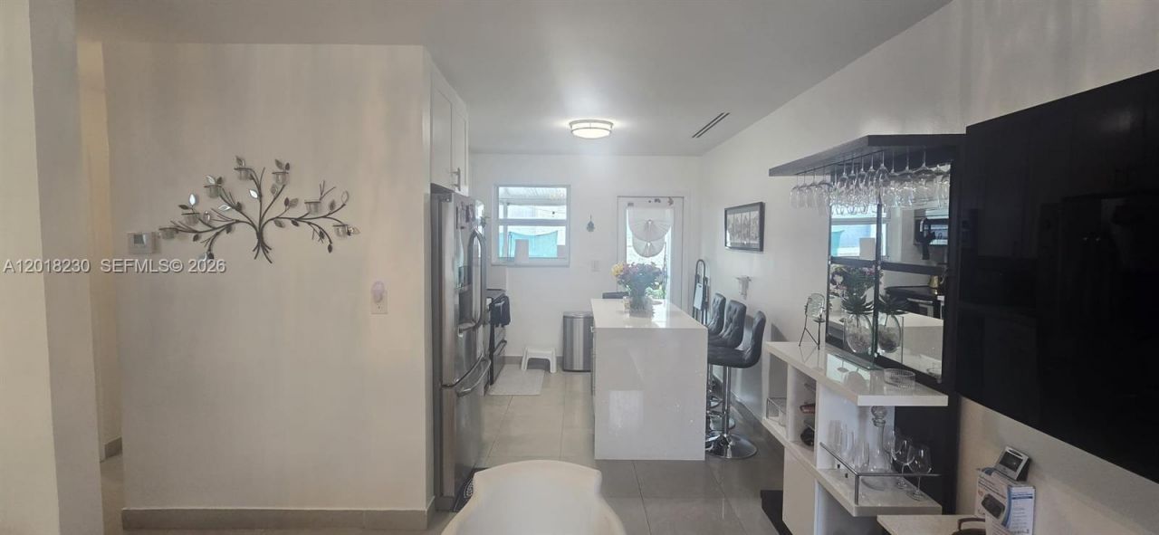 149 NW 17th Pl , Miami, FL 33125 Photo