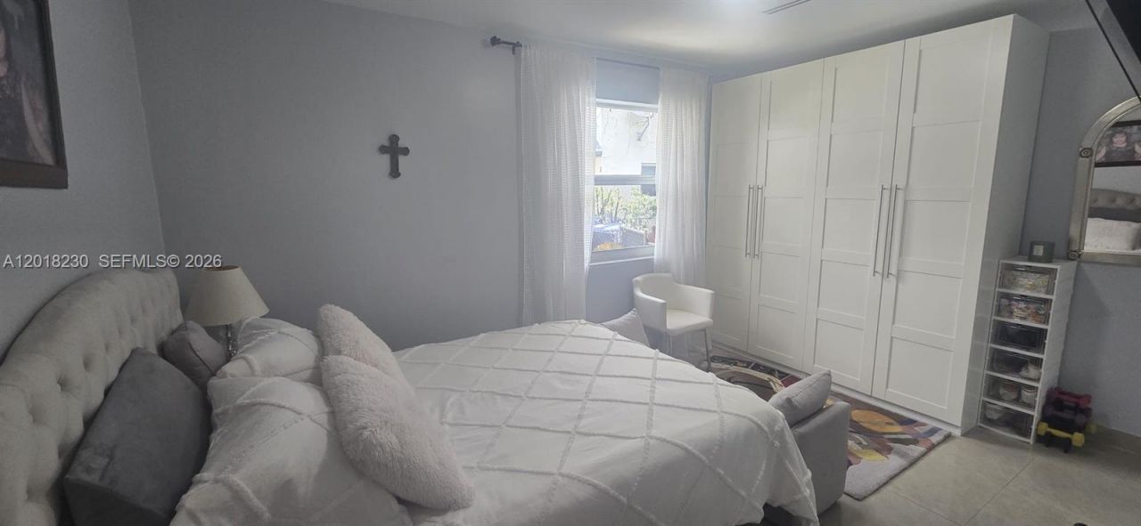 149 NW 17th Pl , Miami, FL 33125 Photo