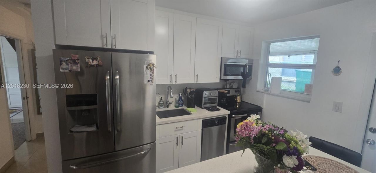 149 NW 17th Pl , Miami, FL 33125 Photo