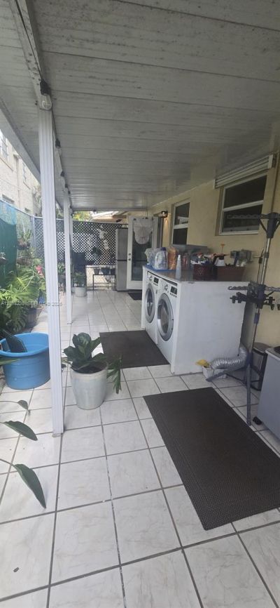 149 NW 17th Pl , Miami, FL 33125 Photo