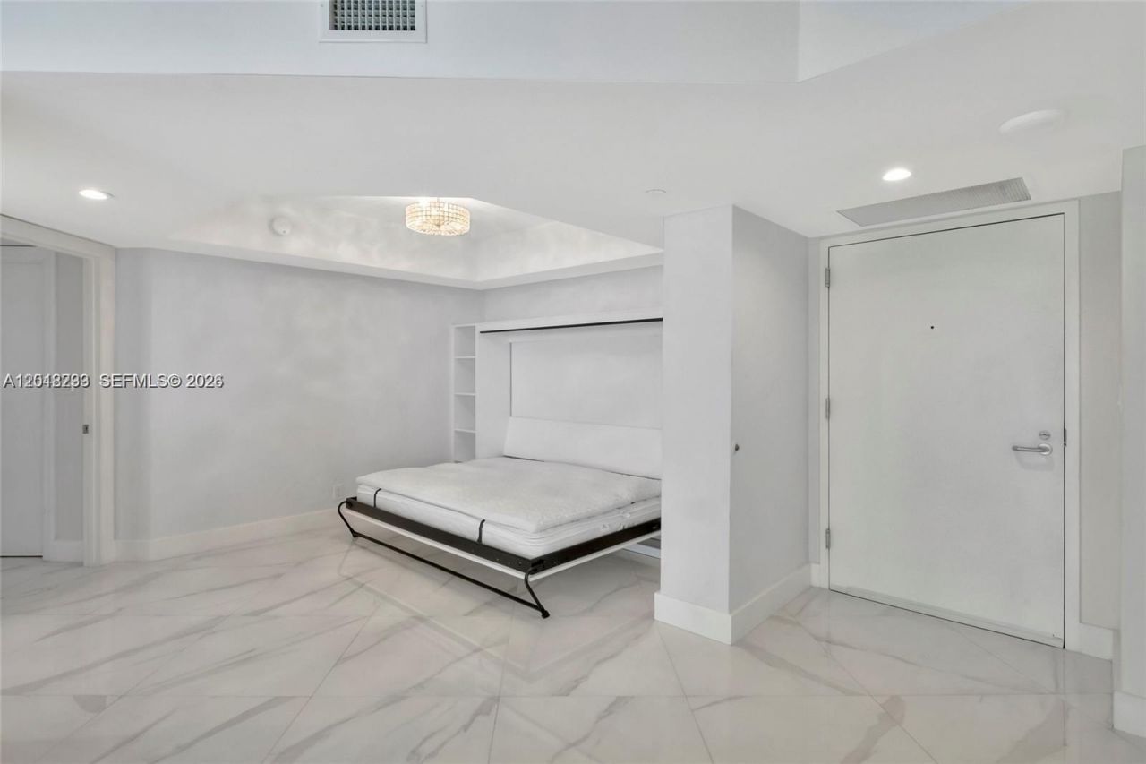 16425 Collins Ave, Unit 1612, Sunny Isles Beach, FL 33160 Photo