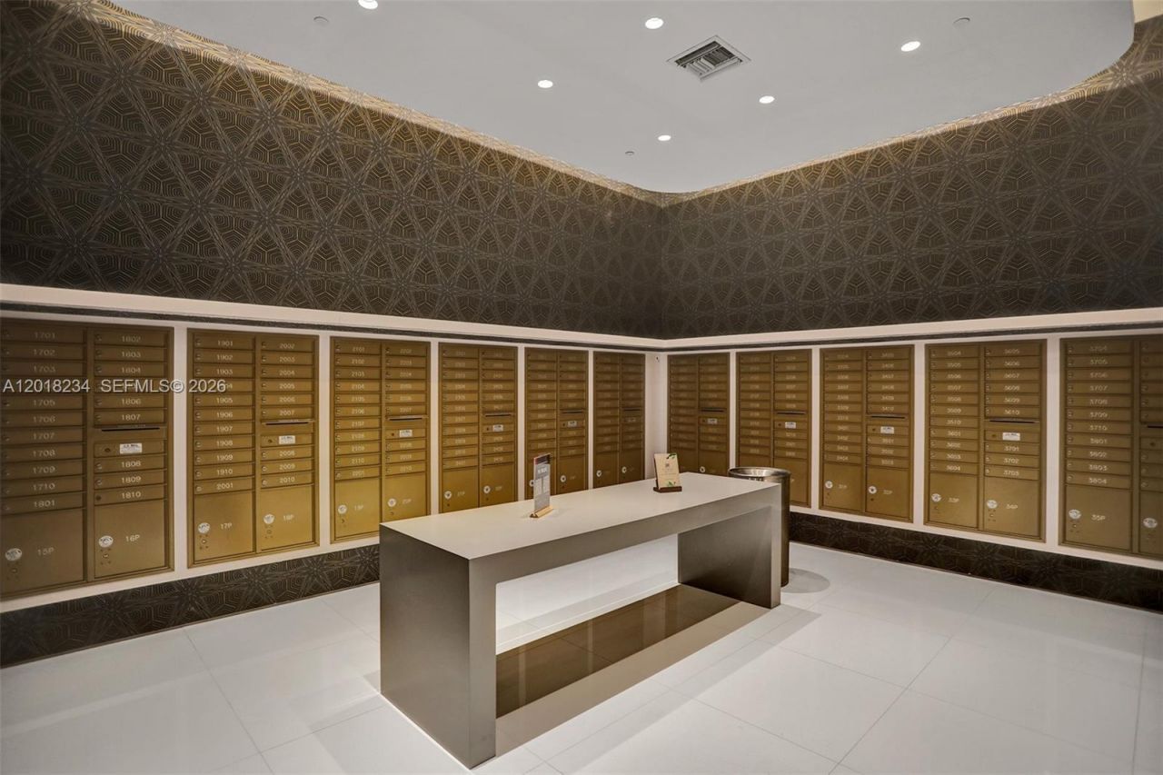 501 NE 31st St , Unit 3706, Miami, FL 33137 Photo