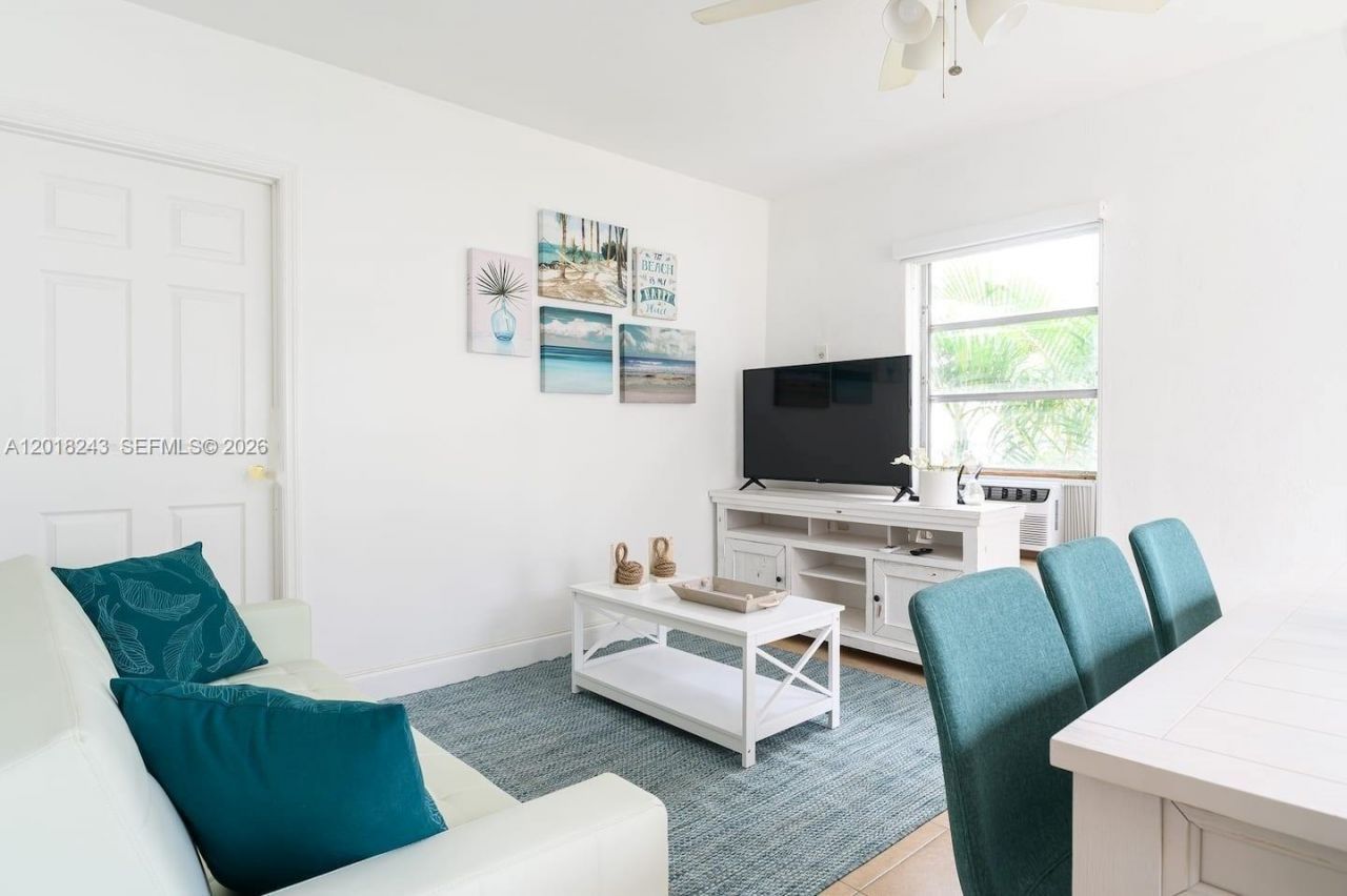 699 S Federal Hwy , Hollywood, FL 33020 Photo