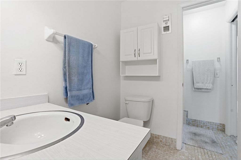 1300 Seaway Drive, Unit 6, Fort Pierce, FL 34949 Photo