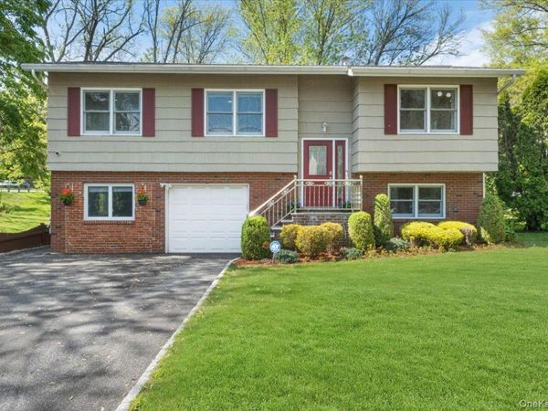 2 Carrigan Avenue , White Plains, NY 10605