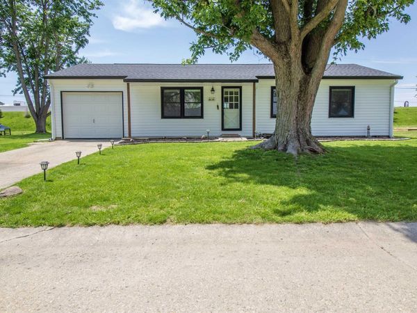 808 S Elm Boulevard, Winchester, IN 47394
