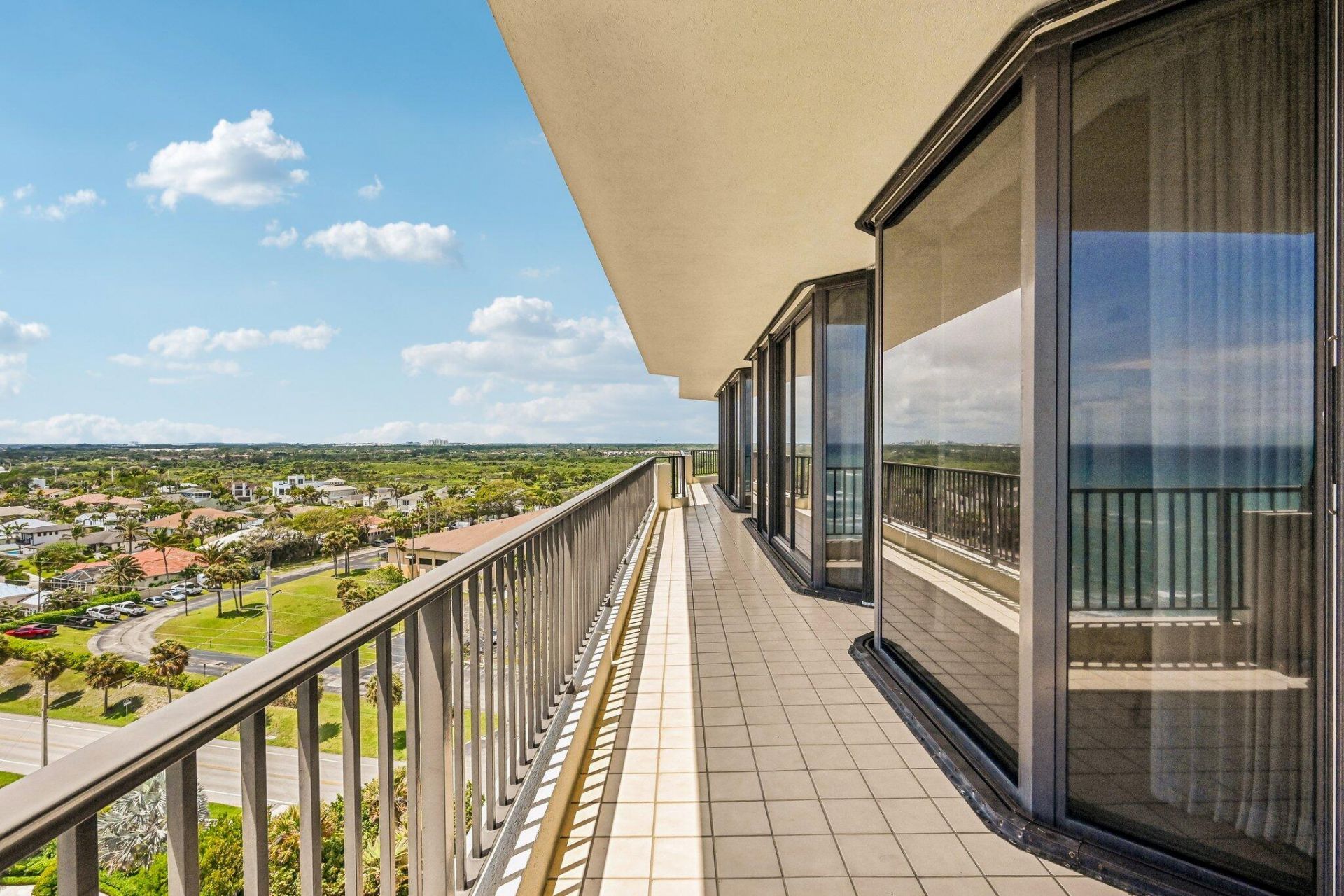 800 Ocean Drive, Unit 1105, Juno Beach, FL 33408 Photo
