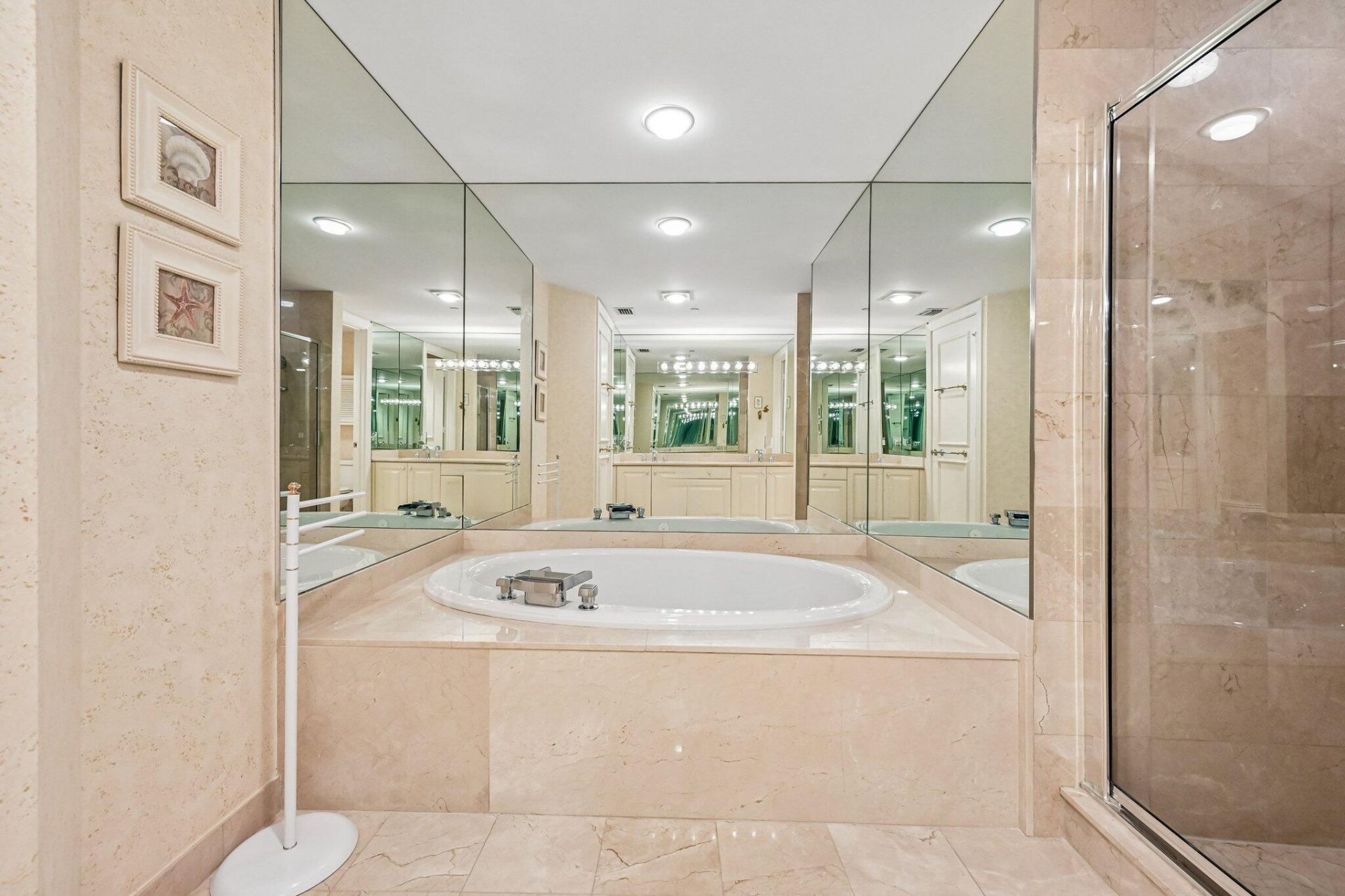 800 Ocean Drive, Unit 1105, Juno Beach, FL 33408 Photo